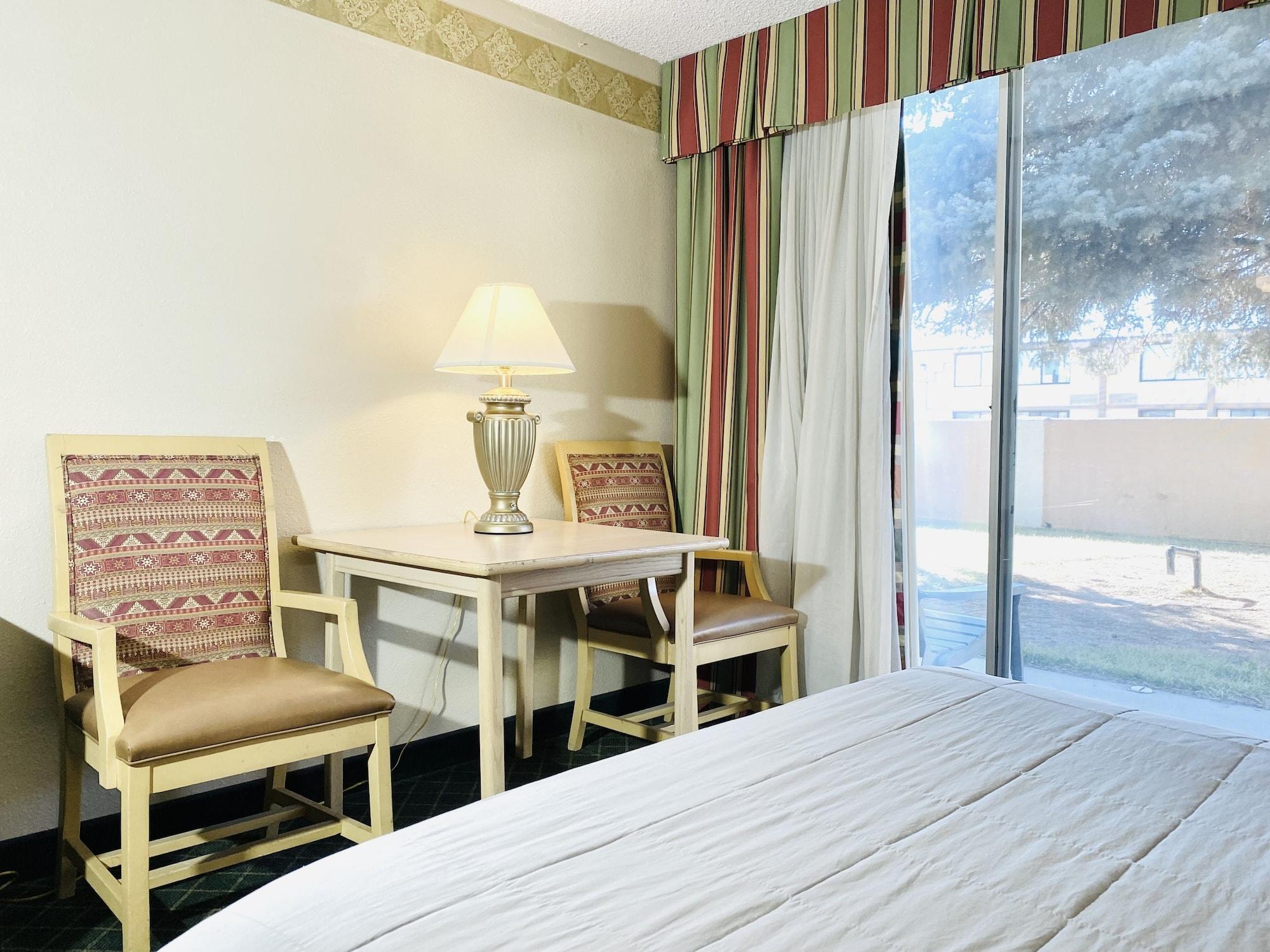 Brentwood Inn & Garden Фармингтон Экстерьер фото
